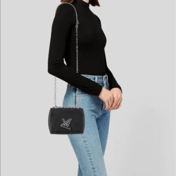 🏁SOLD🏁Louis Vuitton Epi Twist MM - Picture 2 of 5